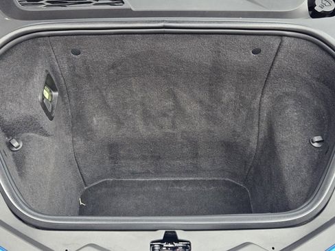 Used 2022 Chevrolet Corvette Stingray w/ Engine Appearance Package image 21