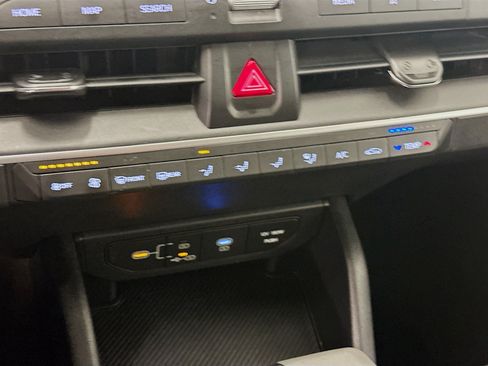 Used 2025 Kia K4 FWD image 24