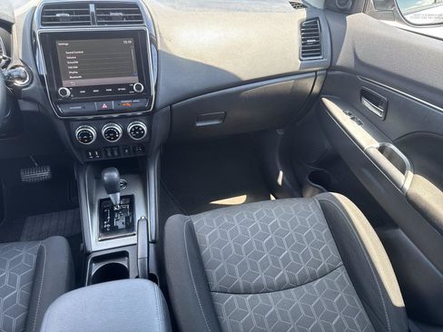 Used 2021 Mitsubishi Outlander Sport ES AWD/4WD image 16