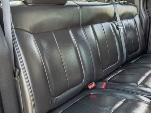 Used 2010 Ford F150 Raptor image 26