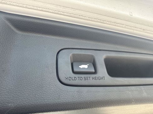 Used 2023 Honda CR-V EX-L image 8
