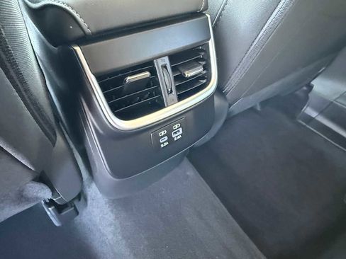 Certified 2025 Subaru Outback Premium w/ Popular Package #1A image 17