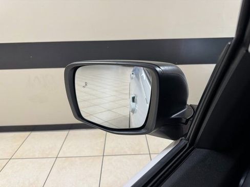 Used 2023 Honda Pilot Sport image 15