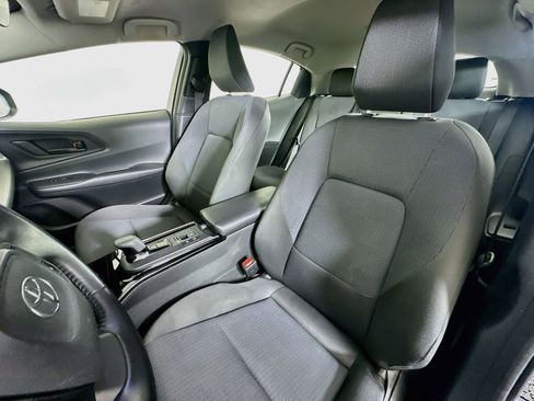 Used 2024 Toyota Prius LE FWD image 13