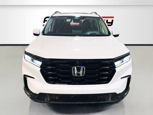 Used 2024 Honda Pilot Elite image 2