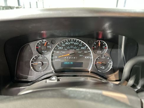 Used 2024 GMC Savana 2500 w/ Driver Convenience Package image 10