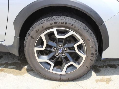 Used 2017 Subaru Crosstrek 2.0i Premium AWD/4WD image 10