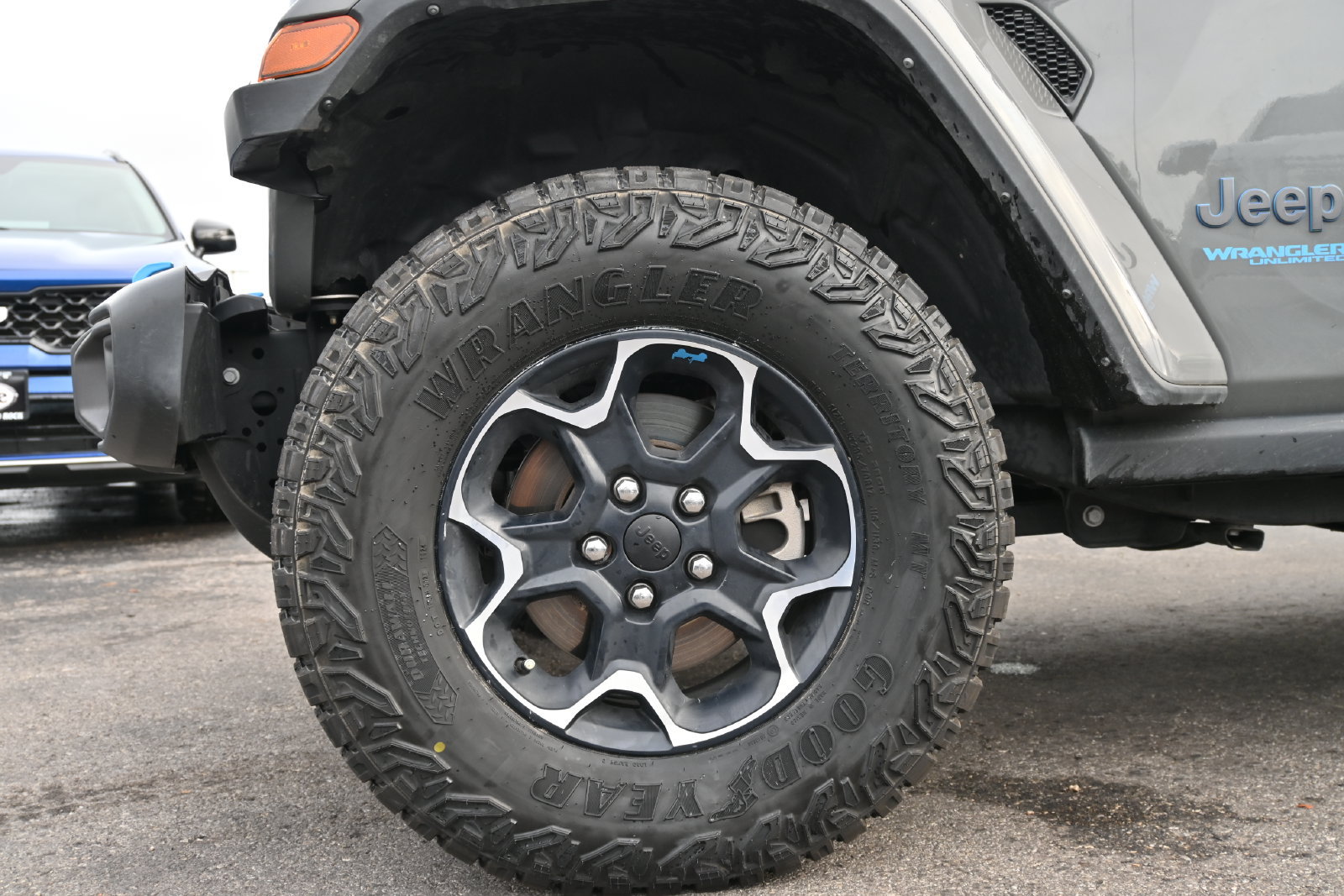 Used 2022 Jeep Wrangler Unlimited Rubicon 4xe w/ Cold Weather Group AWD/4WD image 29