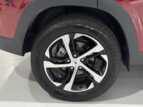 Used 2024 Chevrolet Trax RS w/ Driver Confidence Package image 37