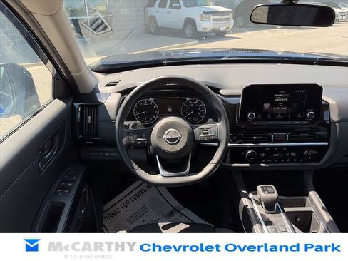 Used 2025 Nissan Pathfinder SV FWD image 49