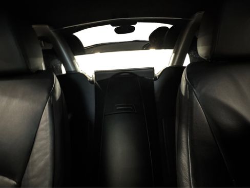 Used 2003 BMW Z4 2.5i image 32