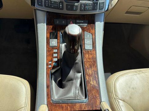 Used 2010 Buick LaCrosse CXL w/ Luxury Package FWD image 17