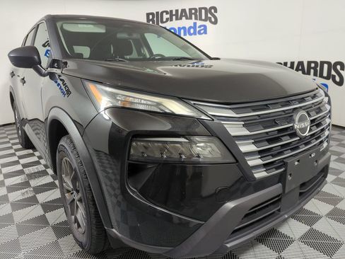 Used 2024 Nissan Rogue S FWD image 6