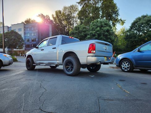 Used 2015 RAM 1500 Express AWD/4WD image 14
