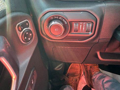 Used 2020 Jeep Wrangler Unlimited Rubicon w/ Quick Order Package 28Y Recon AWD/4WD image 28