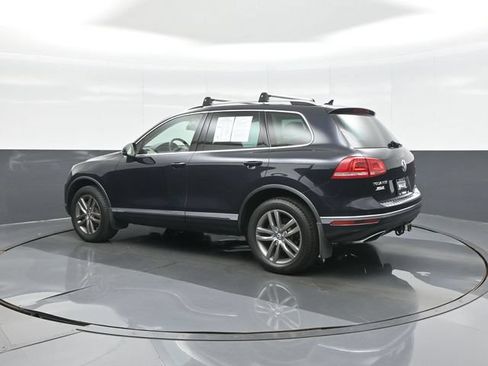 Used 2016 Volkswagen Touareg Sport AWD/4WD image 5
