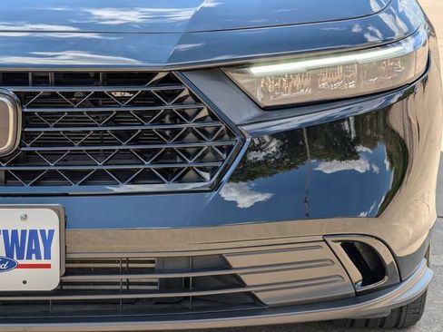 Used 2023 Honda Accord EX image 8