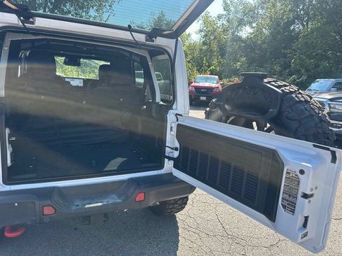 Used 2026 Jeep Wrangler Unlimited Rubicon AWD/4WD image 63