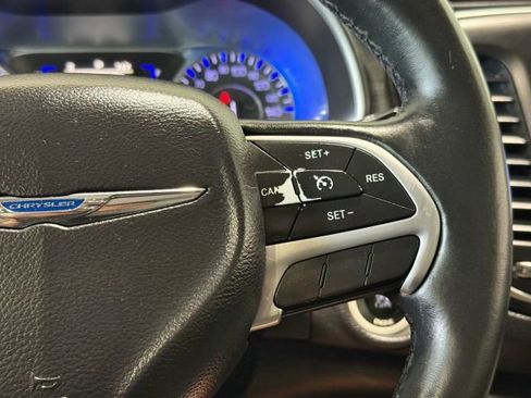 Used 2015 Chrysler 200 Limited w/ Convenience Group FWD image 15