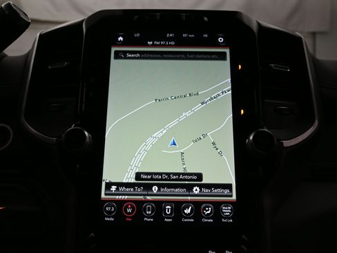 Used 2020 RAM 2500 Laramie w/ Night Edition image 29