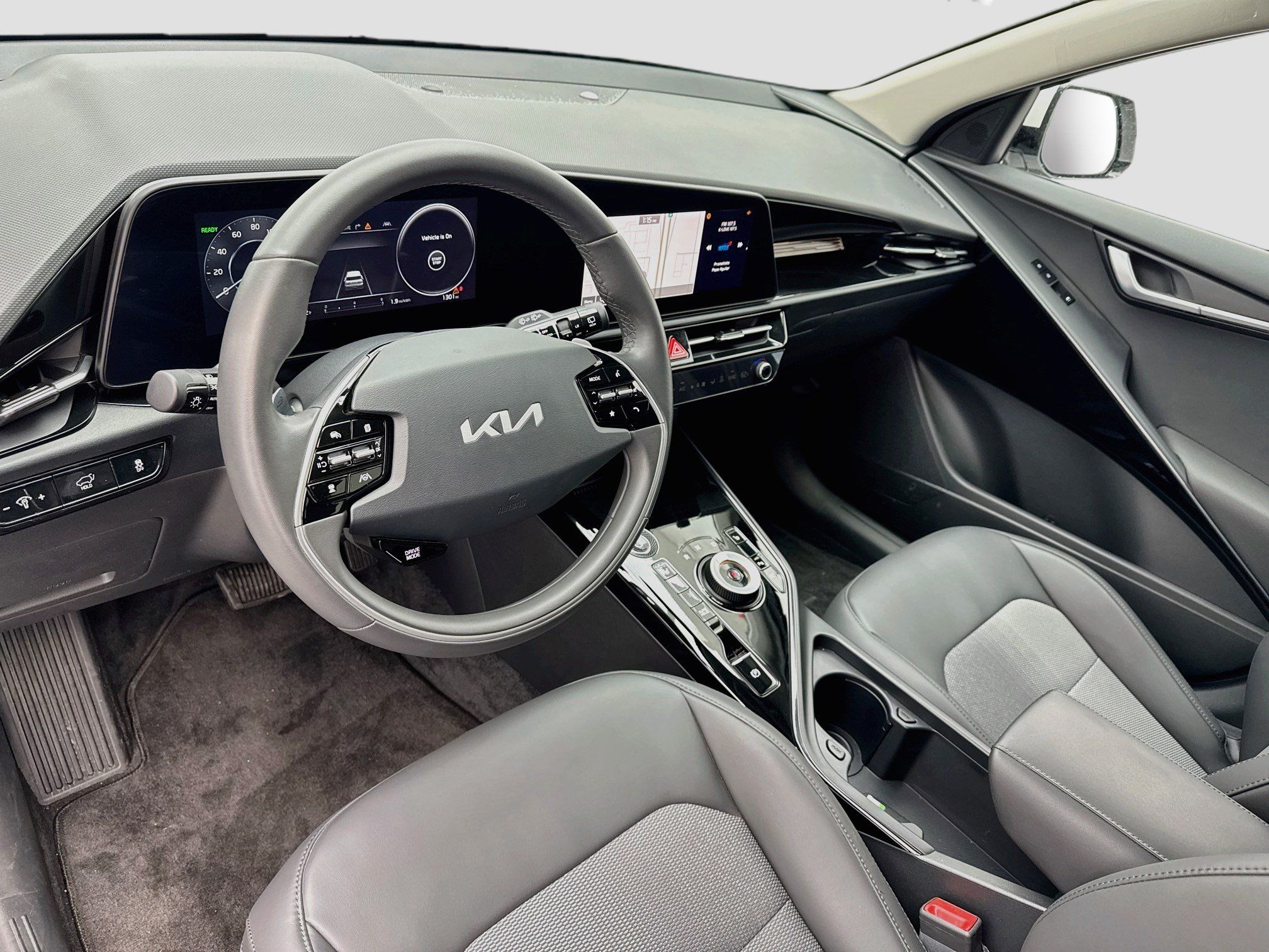 Used 2025 Kia Niro Wind FWD image 7