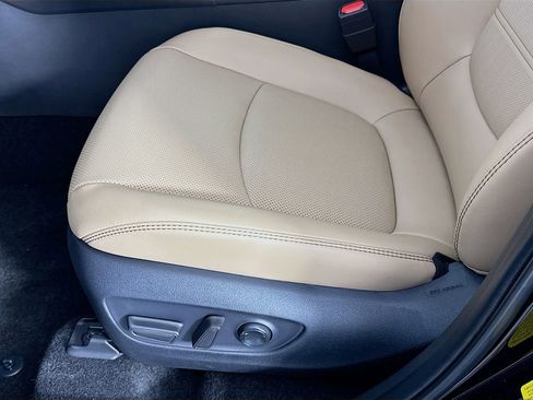 New 2025 Toyota RAV4 Limited image 23