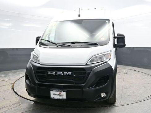 Used 2024 RAM ProMaster 2500 w/ Convenience Group image 2