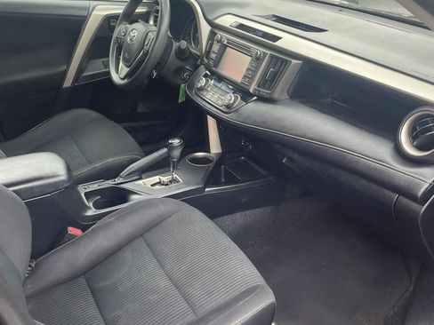 Used 2013 Toyota RAV4 XLE AWD/4WD image 30