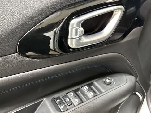 New 2026 Jeep Compass Latitude image 20