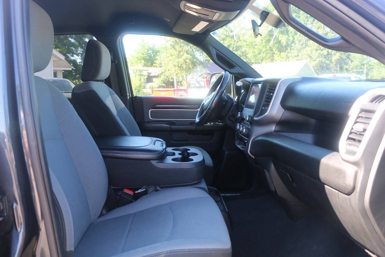 Used 2022 RAM 3500 Big Horn AWD/4WD image 26