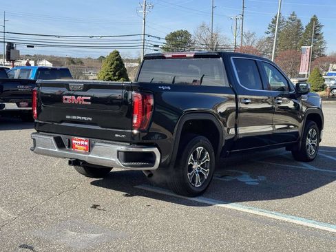 Used 2025 GMC Sierra 1500 SLT AWD/4WD image 5
