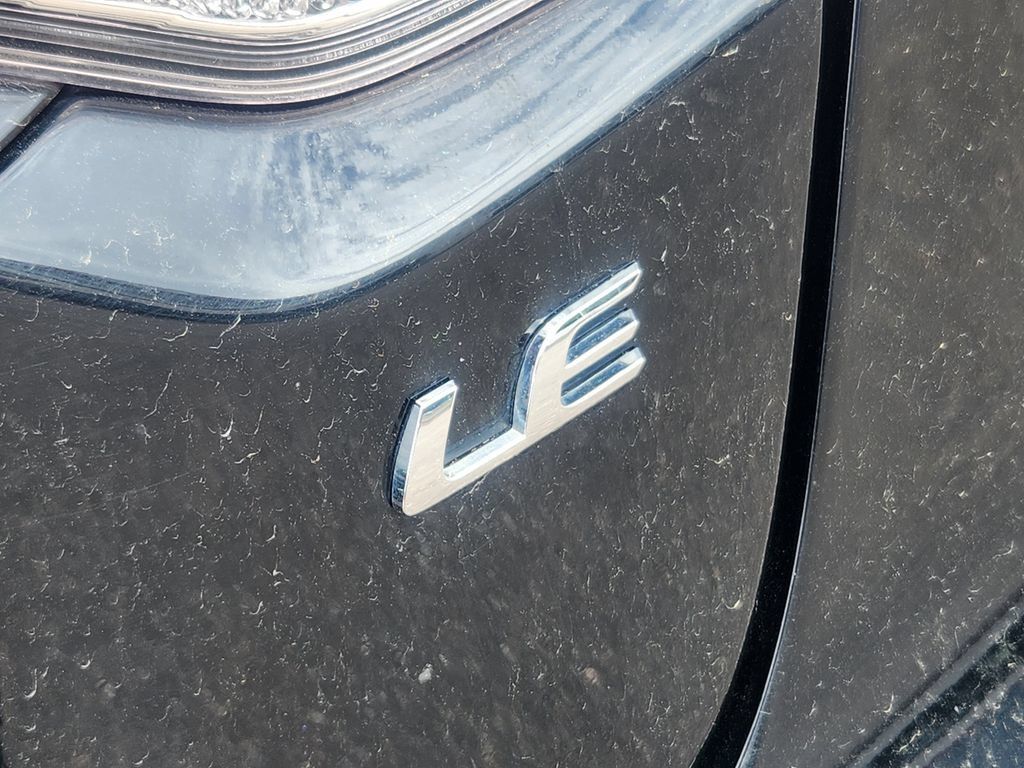 Used 2024 Toyota Corolla LE FWD image 15