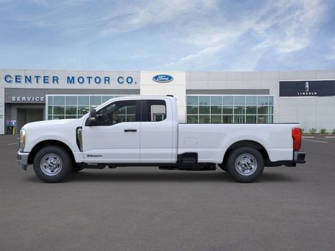 New 2026 Ford F350 XL w/ XL Chrome Package image 3