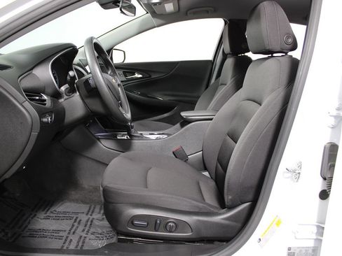 Used 2024 Chevrolet Malibu LT FWD image 6