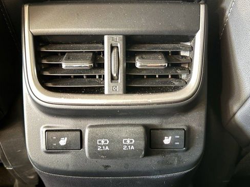 Used 2021 Subaru Outback Limited image 21