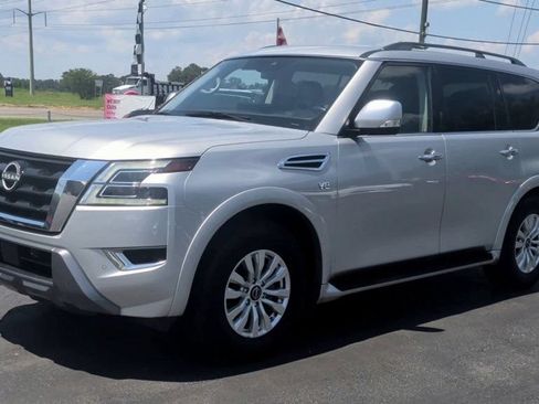 Used 2021 Nissan Armada SV AWD/4WD image 4