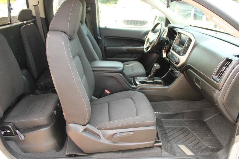 Used 2020 GMC Canyon SLE w/ Driver Alert Package RWD image 10