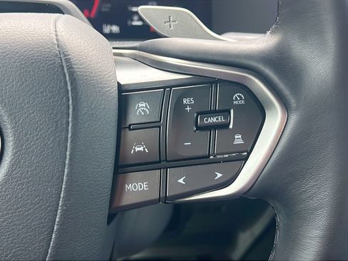 Used 2024 Lexus GX 550 w/ Accessory Package (Z1) AWD/4WD image 23