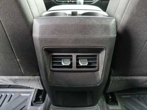 Used 2025 Chevrolet Colorado Trail Boss AWD/4WD image 13
