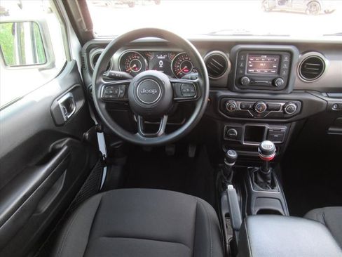 Used 2021 Jeep Wrangler Unlimited Sport image 12