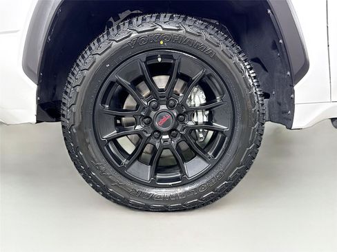 Used 2023 Toyota Tundra SR5 w/ SR5 Premium Package RWD image 40