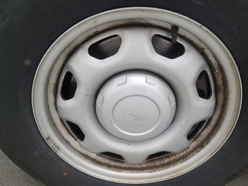 Used 2013 Ford F150 XL w/ Mid Equipment Group RWD image 31