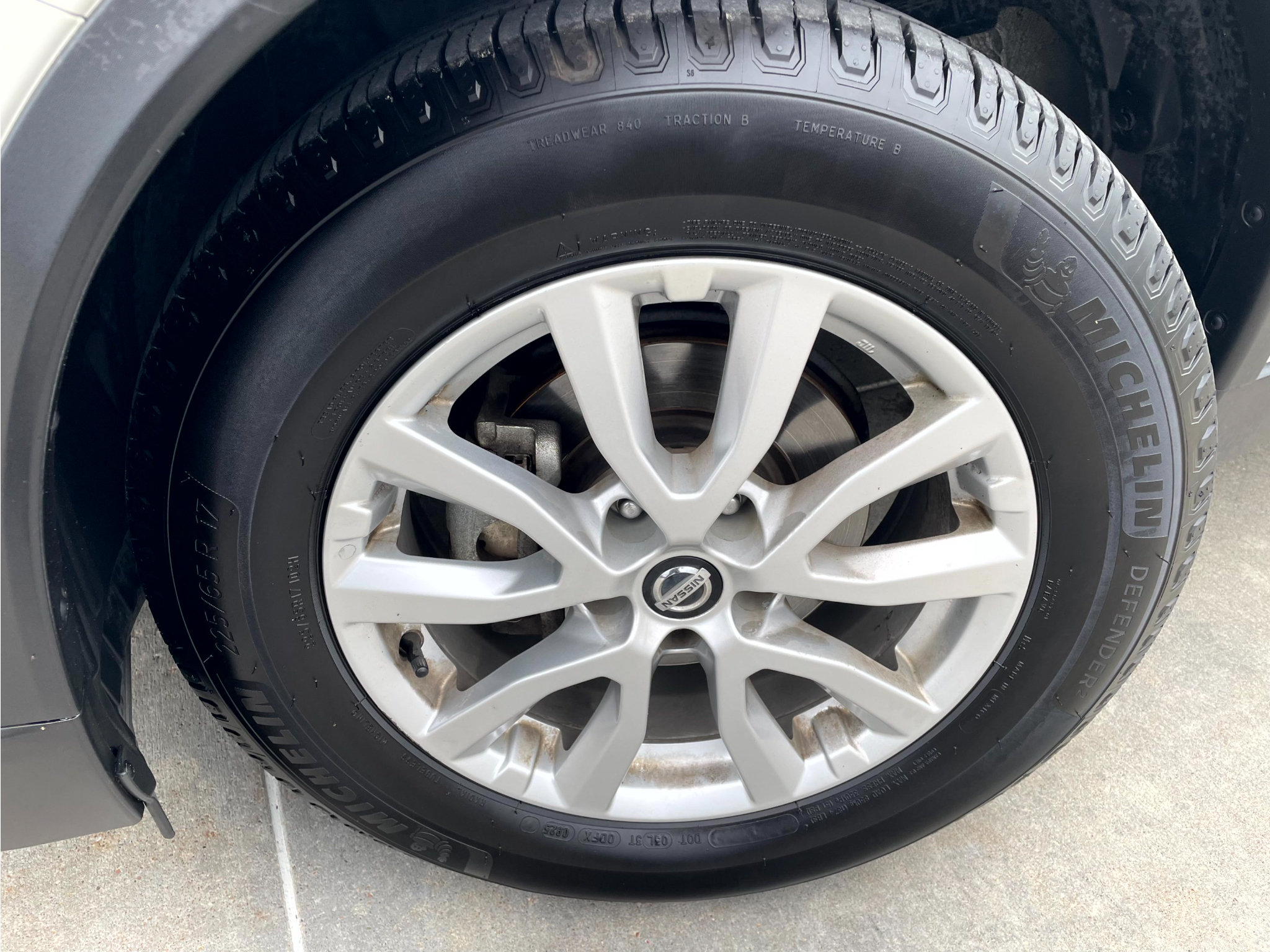 Used 2020 Nissan Rogue SV AWD/4WD image 6