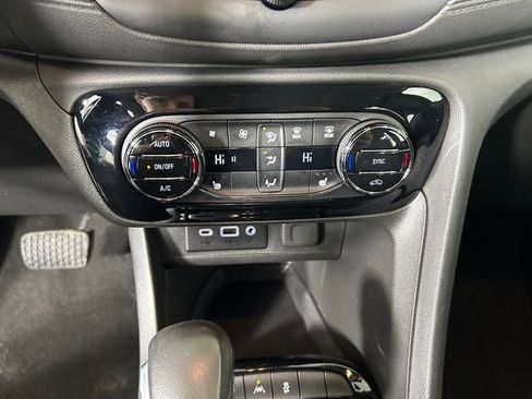 Used 2023 Buick Encore GX Select w/ Experience Buick Package FWD image 21