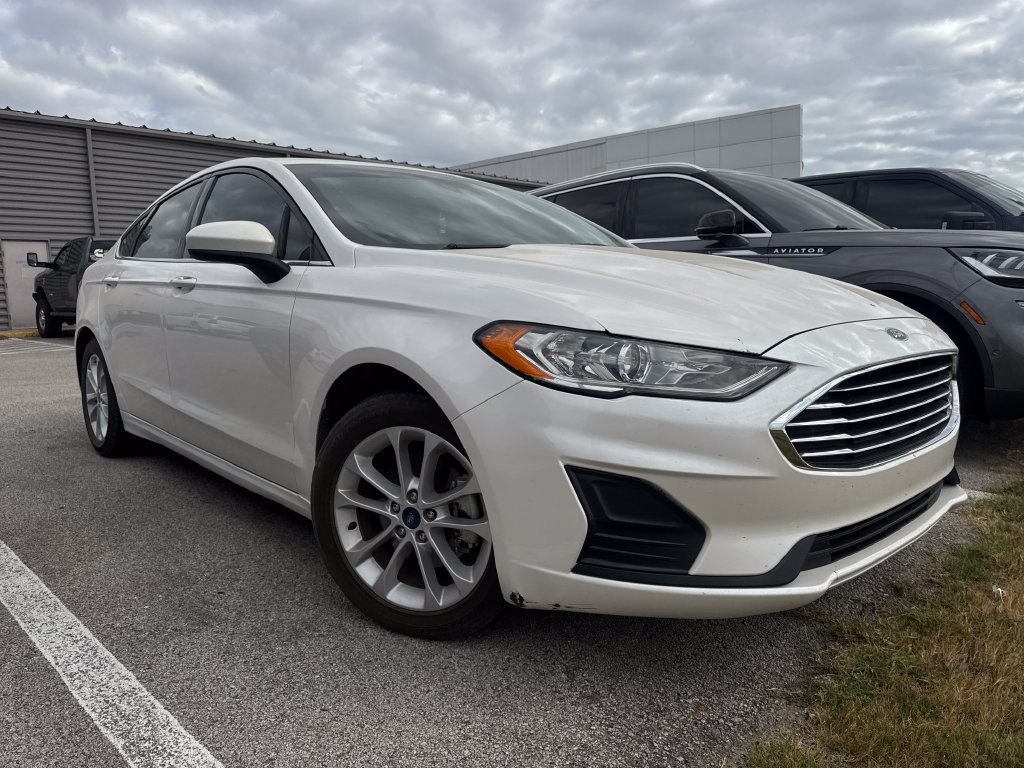 Used 2019 Ford Fusion SE FWD image 5