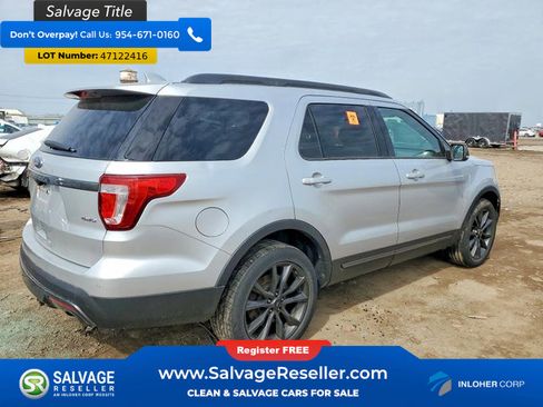 Used 2017 Ford Explorer XLT w/ Equipment Group 202A AWD/4WD image 4