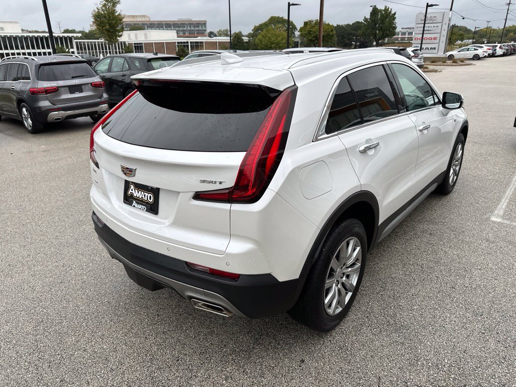 Used 2022 Cadillac XT4 Premium Luxury w/ Enhanced Visibility Package AWD/4WD image 7