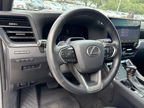 Used 2024 Lexus GX 550 w/ Cold Area Package AWD/4WD image 13