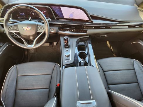 Certified 2024 Cadillac Escalade Sport w/ Touring Package image 27