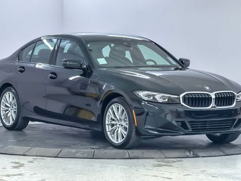 Used 2023 BMW 330i Sedan w/ Premium Package RWD image 9